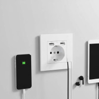 Розетка Coswall с заземлением и 2 USB-портами Пластик Белая