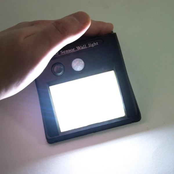 Уличный светильник с датчиком движения Solar Motion Light 20 LED, фонарь на солнечной батарее