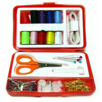 Набор для шитья Insta Sewing Kit Tasy To Thread, упакованный в пластиковый бокс