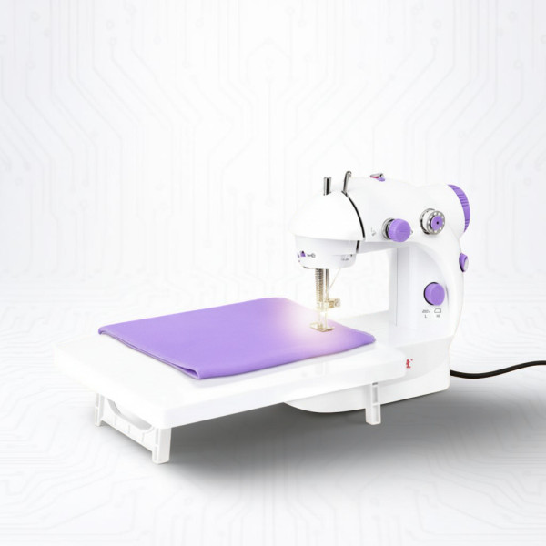 Портативная швейная машинка для дома с педалью и доской Sewing SM202A работает от сети или батареек (4x