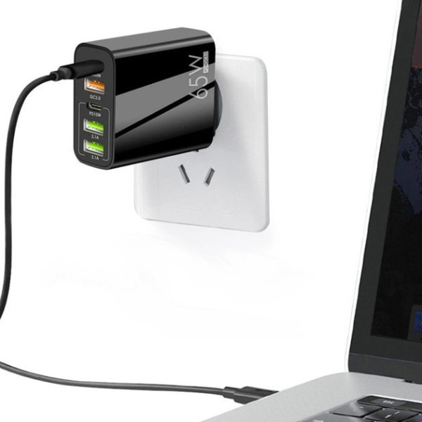Зарядное устройство на 5 портов 65W с USB Type-C быстрое и безопасное белое