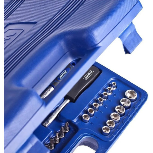 Инструментальный набор Werker 82 предмета 1/2", 1/4" в кейсе универсальный