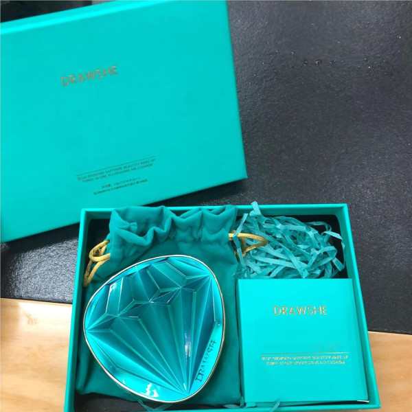 Кушон Drawshe Green тональный трехцветный сменный блок для чувствительной кожи нейтрализация покраснений