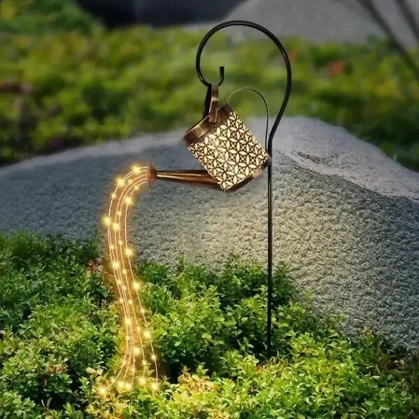 Садовый фонарь Лейка на солнечной батарее с LED подсветкой на колышке высотой 80 см